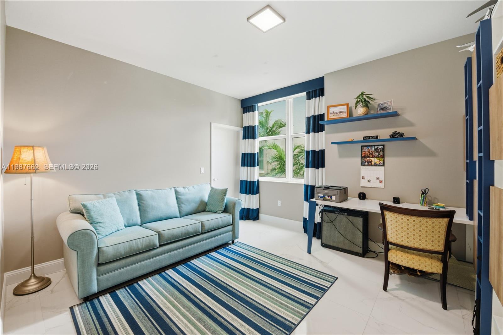 AVENTURA MARINA CONDO NUM - Residential