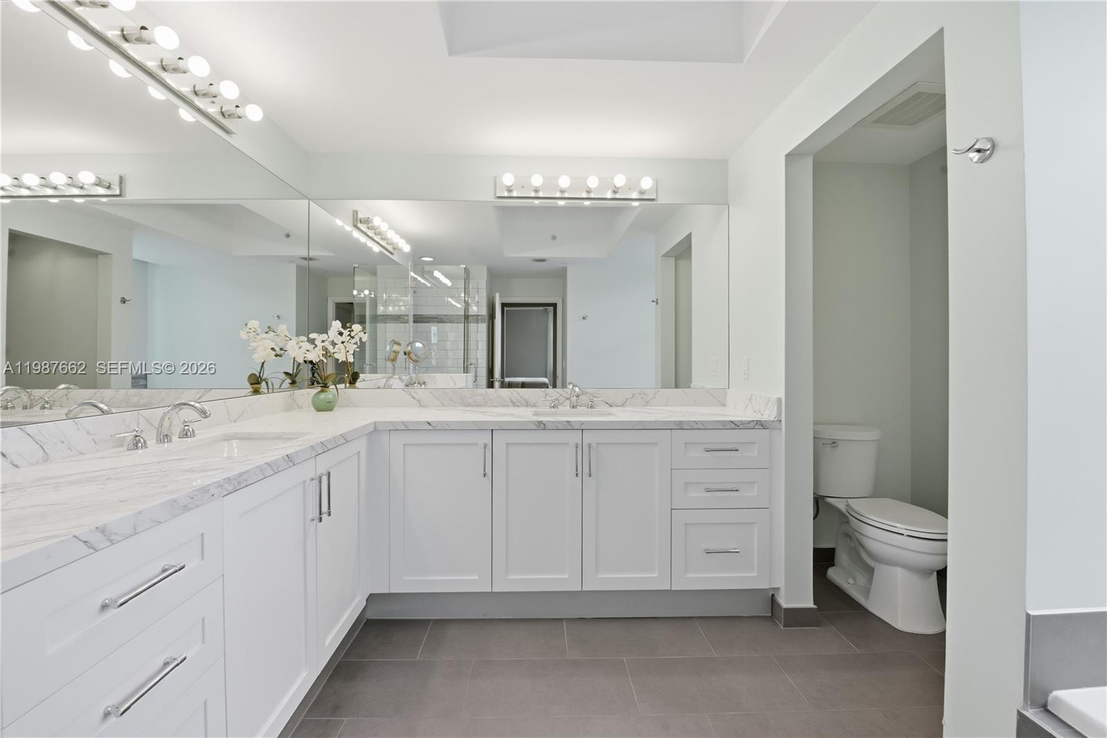 AVENTURA MARINA CONDO NUM - Residential