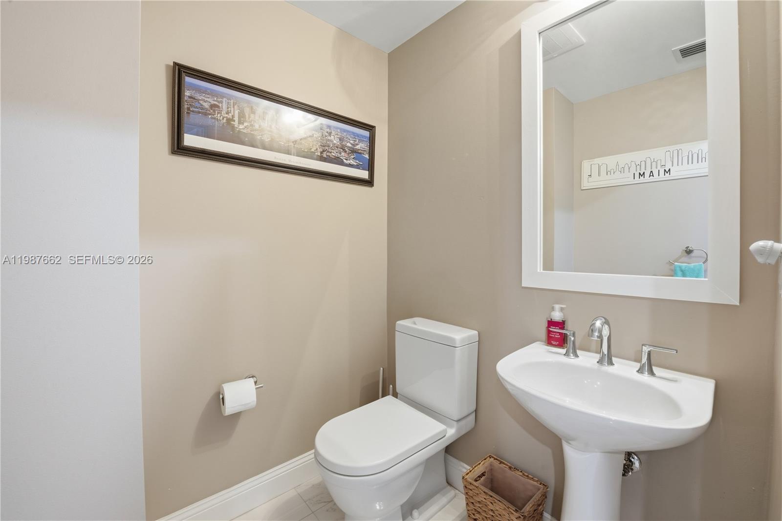 AVENTURA MARINA CONDO NUM - Residential