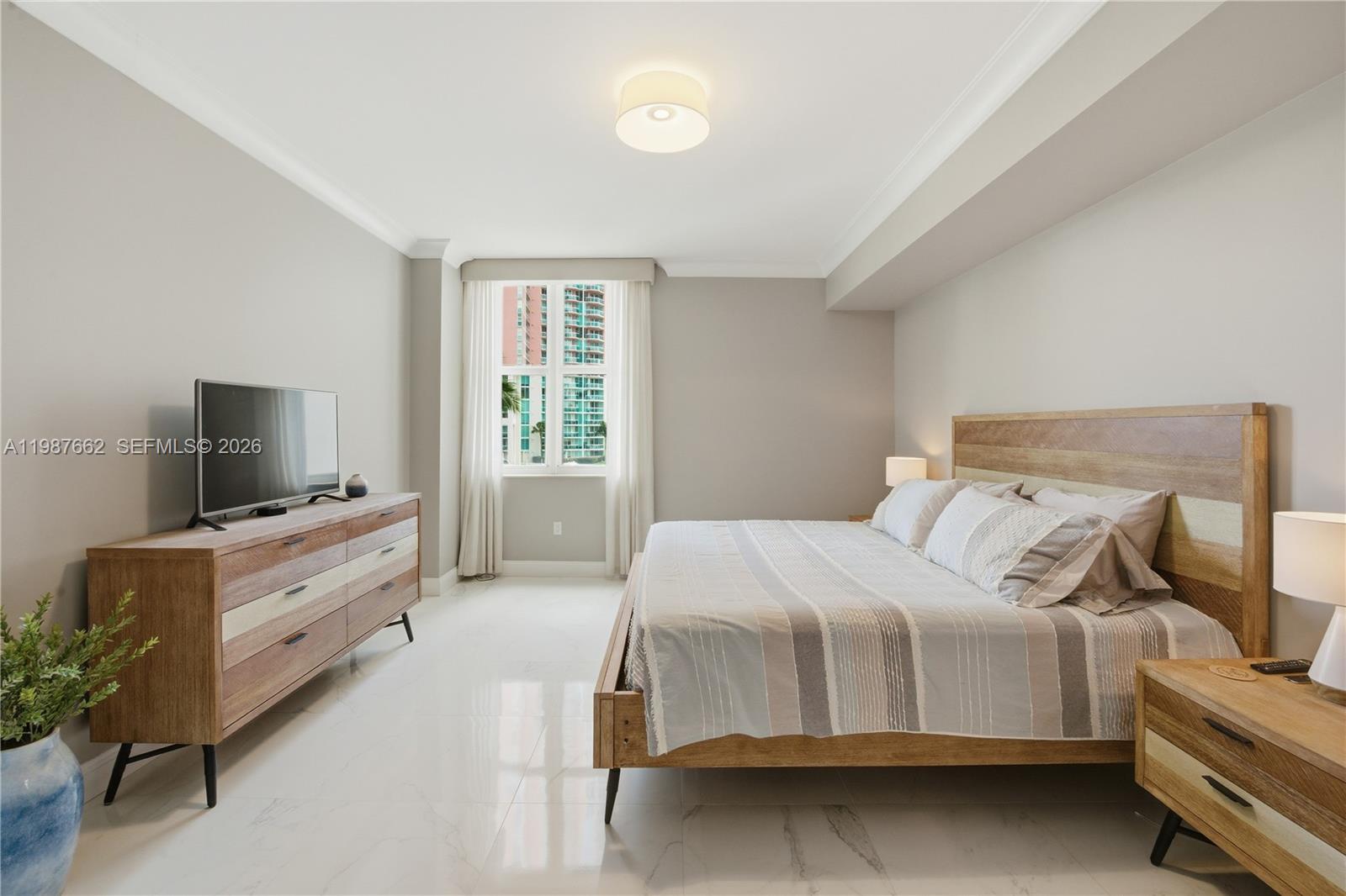 AVENTURA MARINA CONDO NUM - Residential