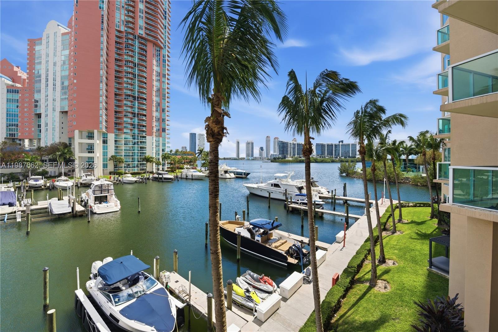 AVENTURA MARINA CONDO NUM - Residential