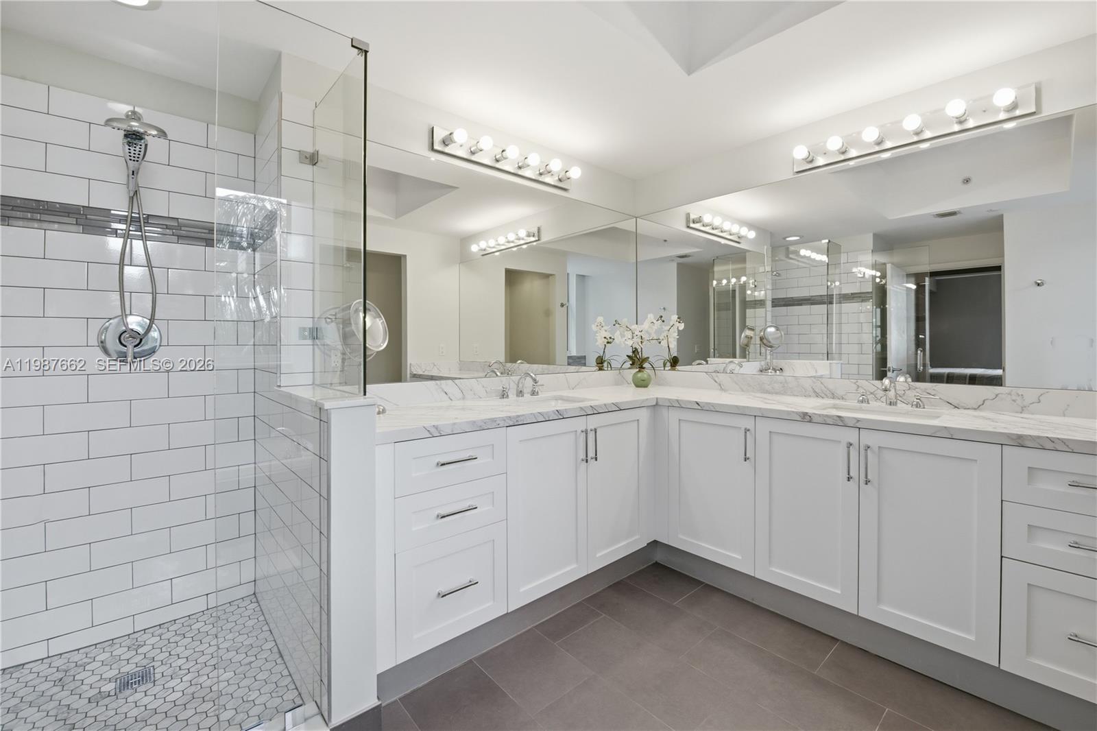 AVENTURA MARINA CONDO NUM - Residential