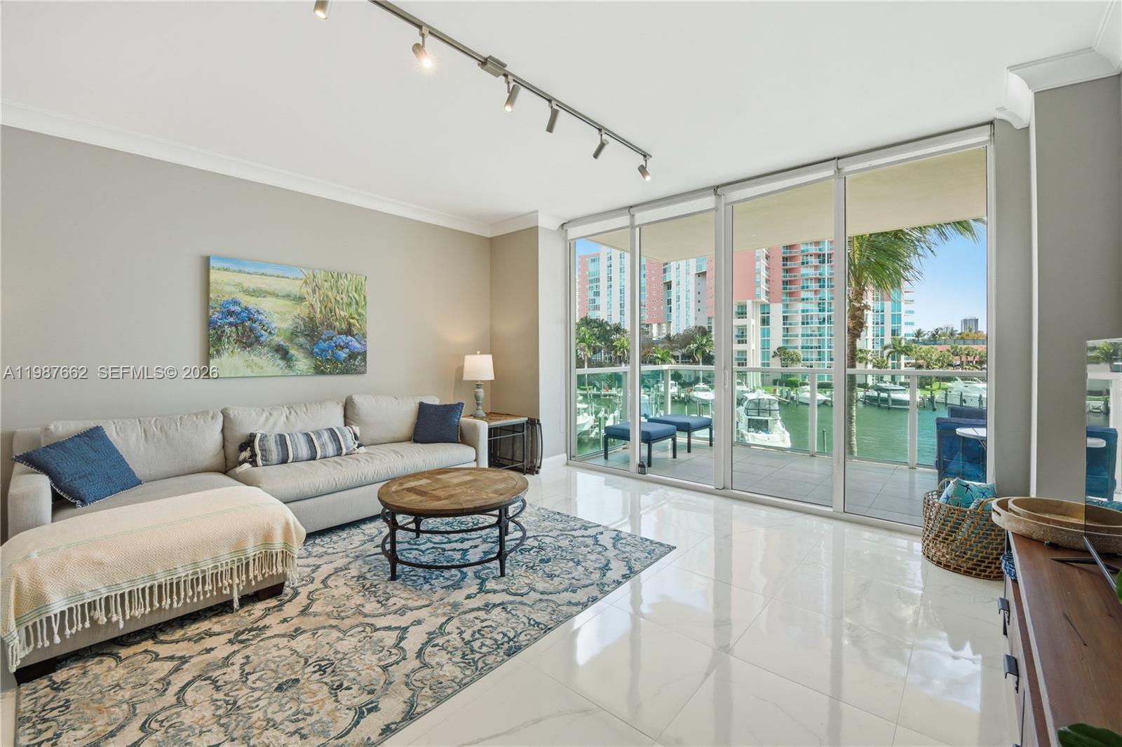 AVENTURA MARINA CONDO NUM - Residential