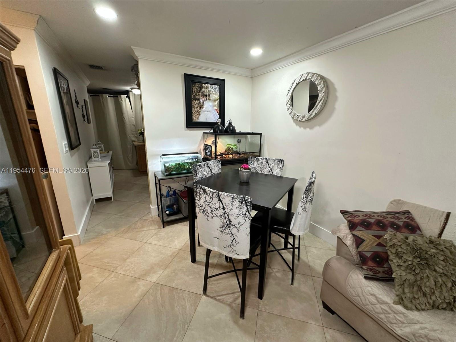 UNIVERSITY COURTS SUB - Residential