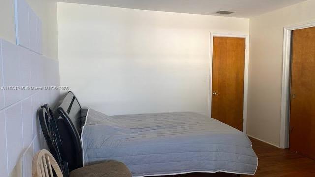 Shangri-La 18-8 B - Residential