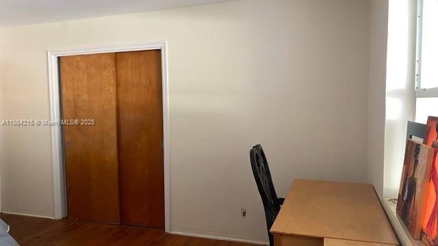 Shangri-La 18-8 B - Residential