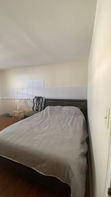 Shangri-La 18-8 B - Residential