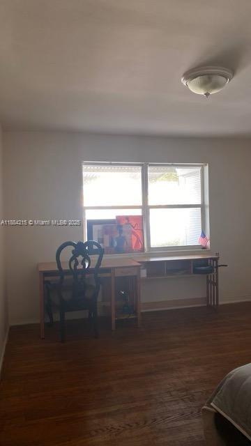 Shangri-La 18-8 B - Residential