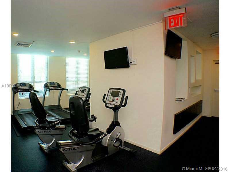 METROPOLIS I AT DADELAND - Residential Lease