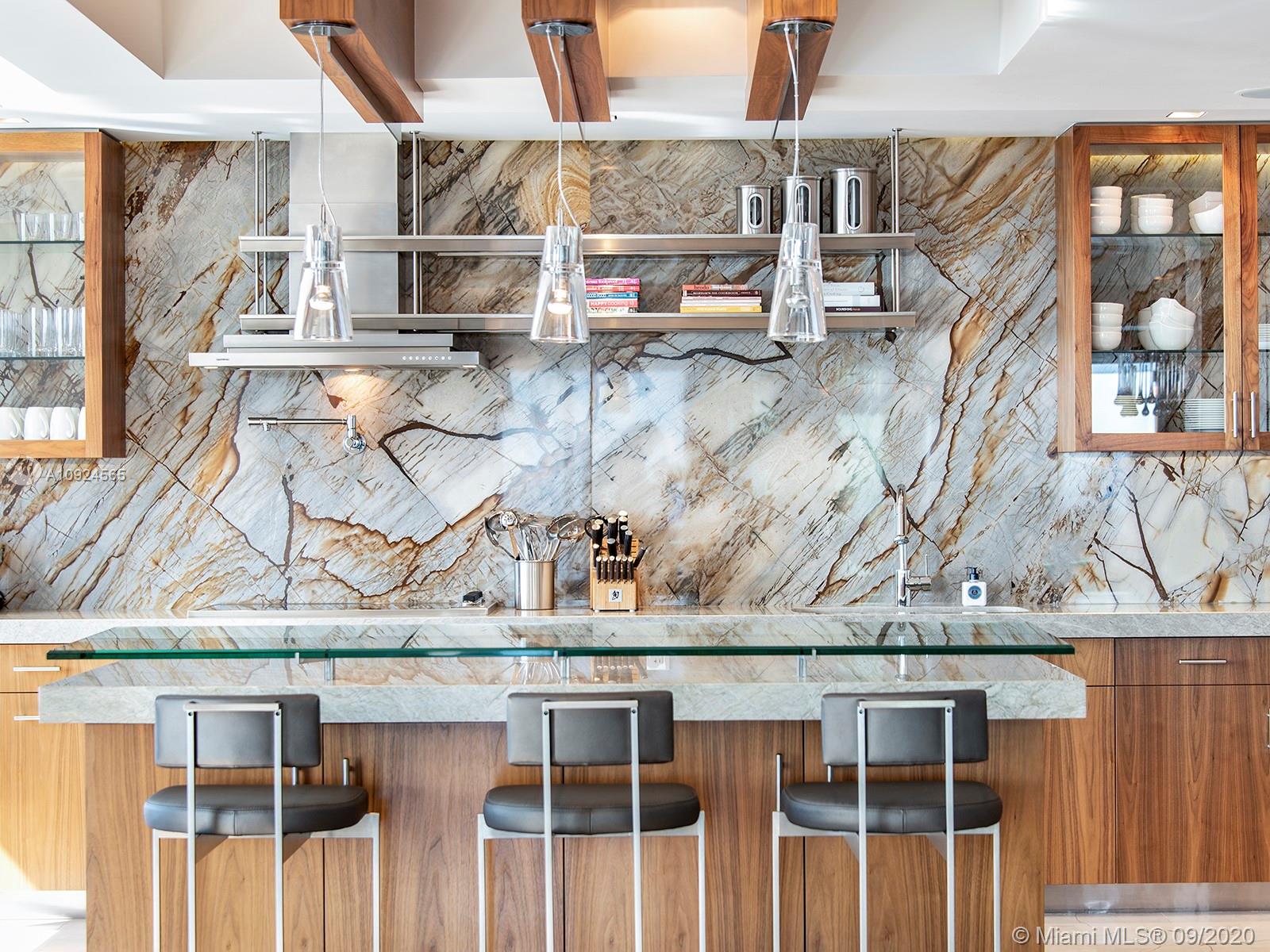 MILLENNIUM TOWER RESIDENCE - Residential