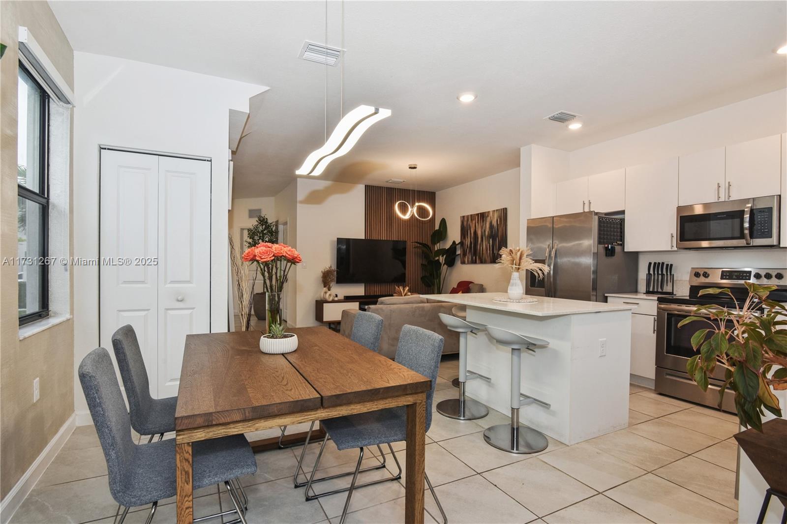 Property for Sale at 11827 Sw 246th Ter 11827, Homestead, Miami-Dade County, Florida - Bedrooms: 3 
Bathrooms: 3  - $389,995