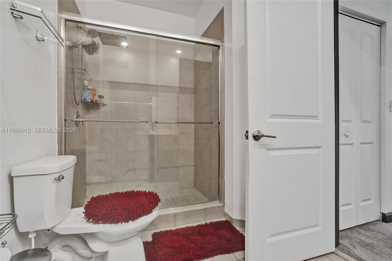 VIA VENTURE NEIGHBORHOOD - Residential