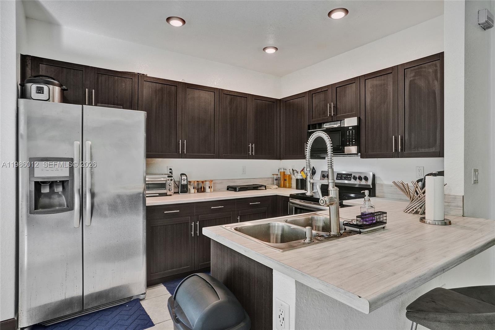 VIA VENTURE NEIGHBORHOOD - Residential