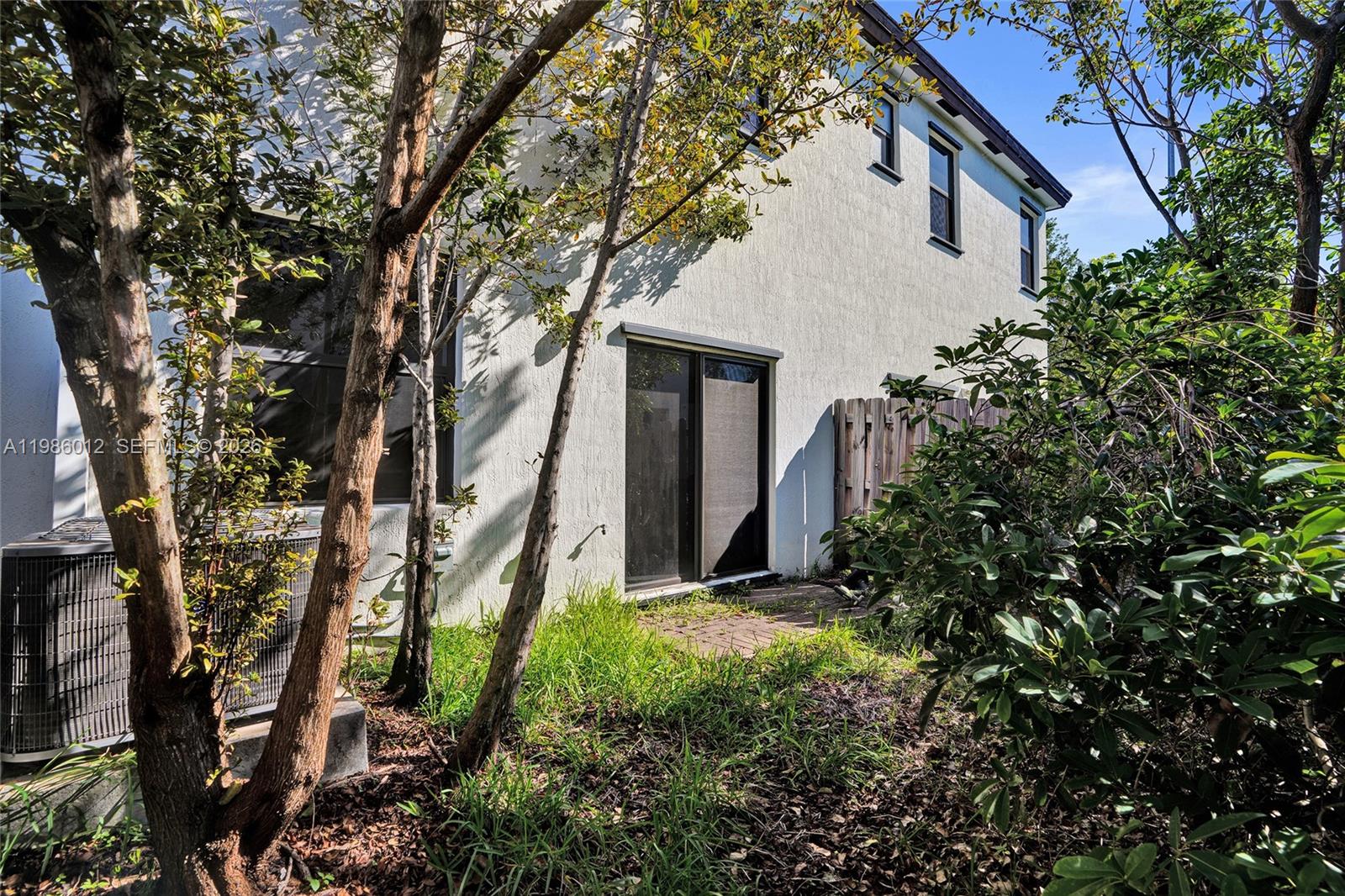 VIA VENTURE NEIGHBORHOOD - Residential