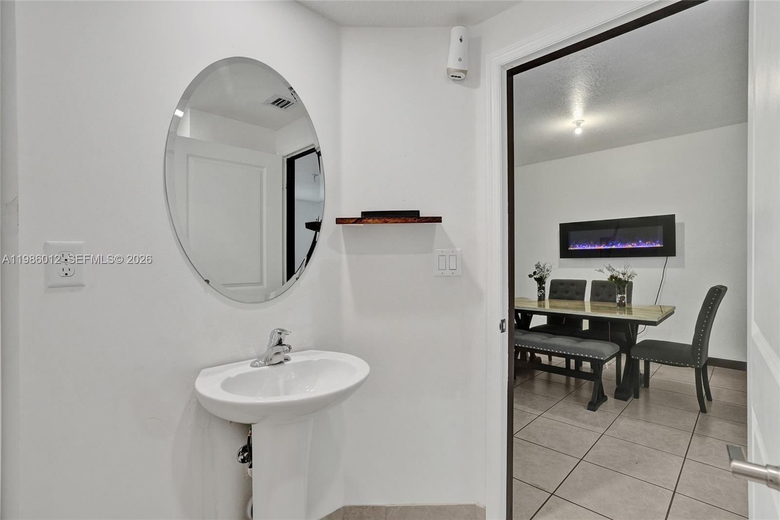 VIA VENTURE NEIGHBORHOOD - Residential