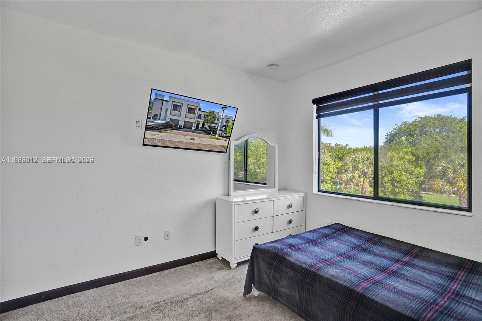 VIA VENTURE NEIGHBORHOOD - Residential