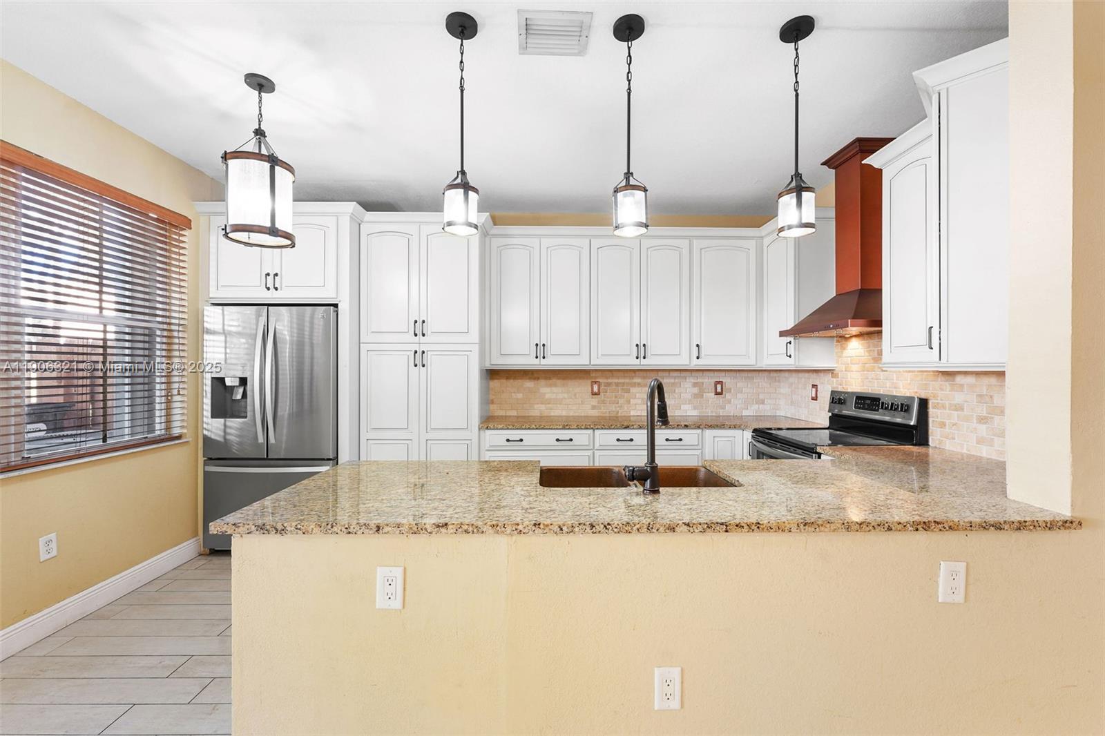 KENDALL BREEZE - Residential