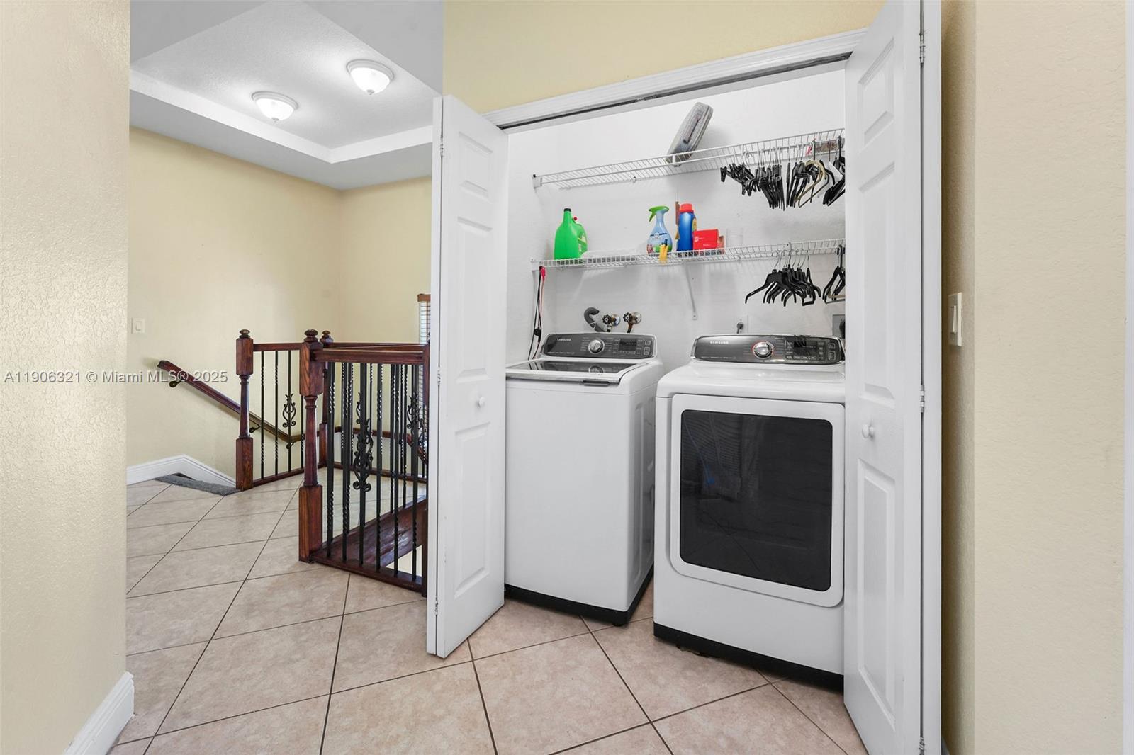 KENDALL BREEZE - Residential