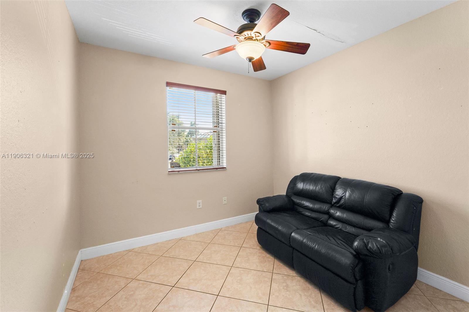 KENDALL BREEZE - Residential