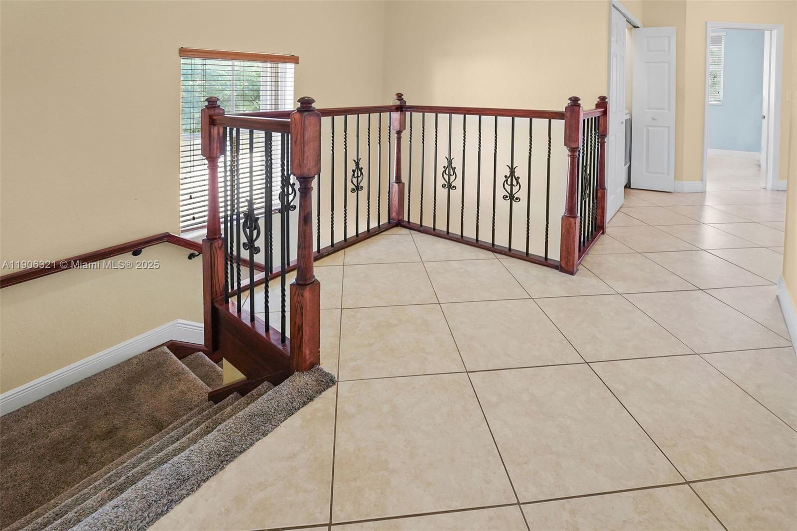 KENDALL BREEZE - Residential