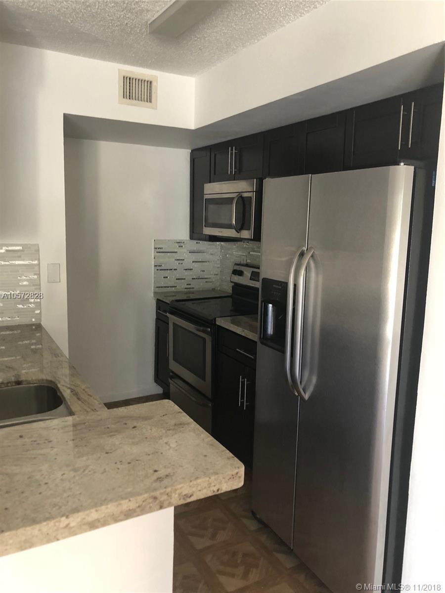 KENDALL LAKE TOWERS CONDO - Residential Lease