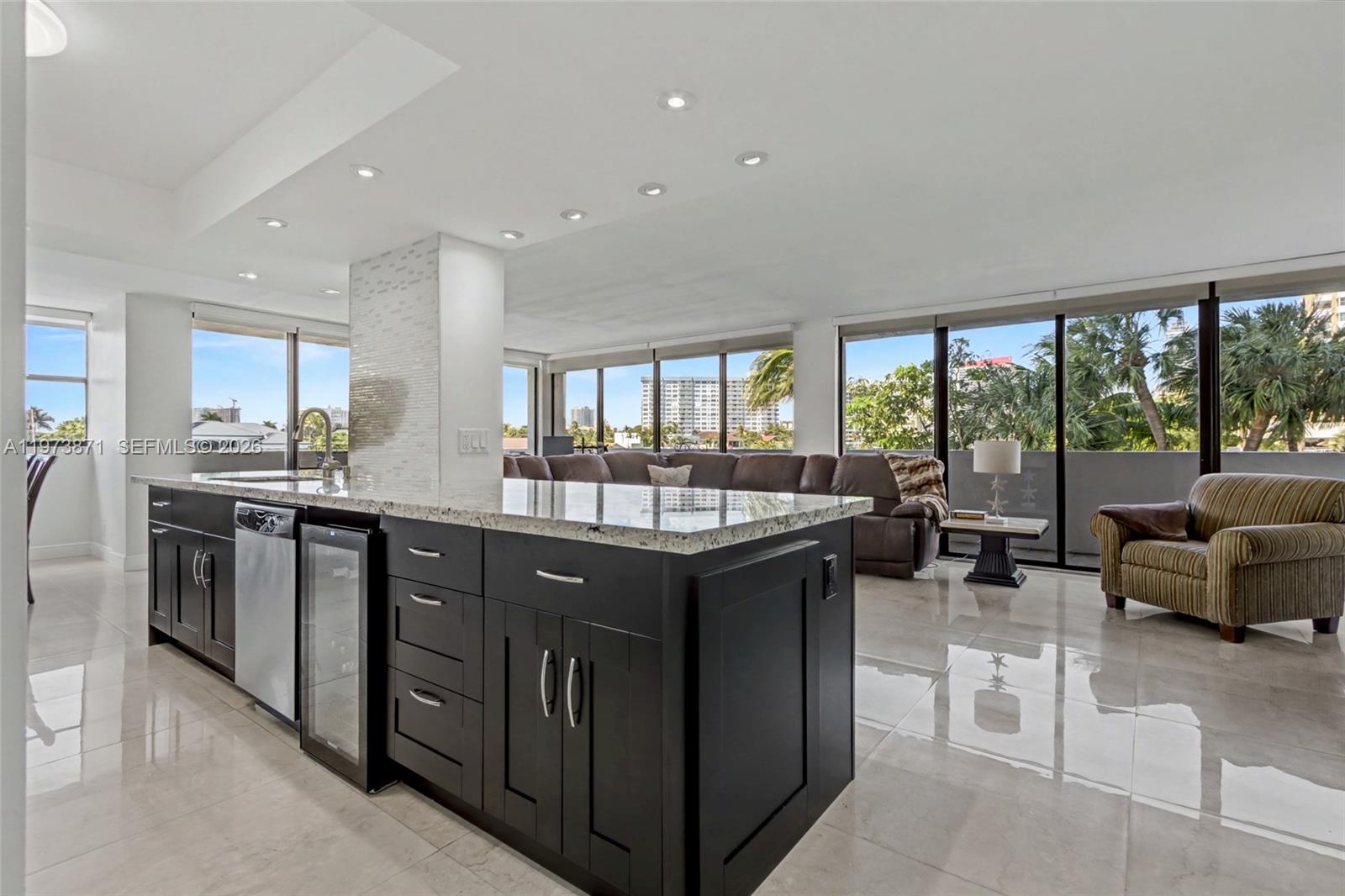 AVANT GARDE CONDO - Residential