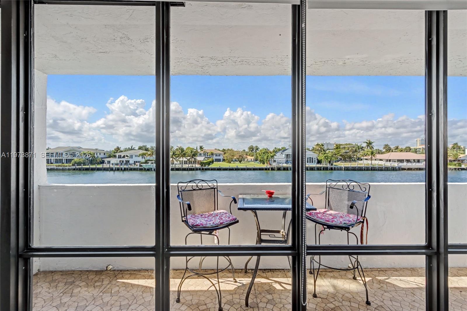 AVANT GARDE CONDO - Residential