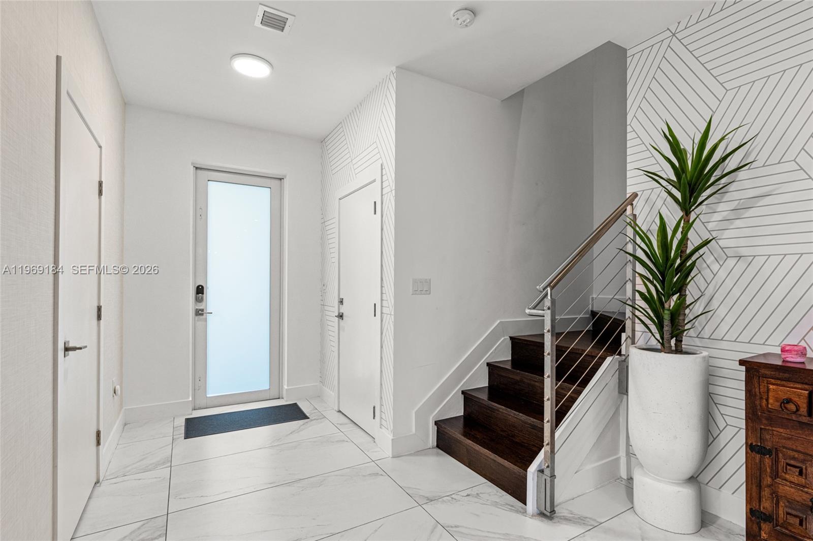 DORAL PALMS SOUTH - Residential Lease