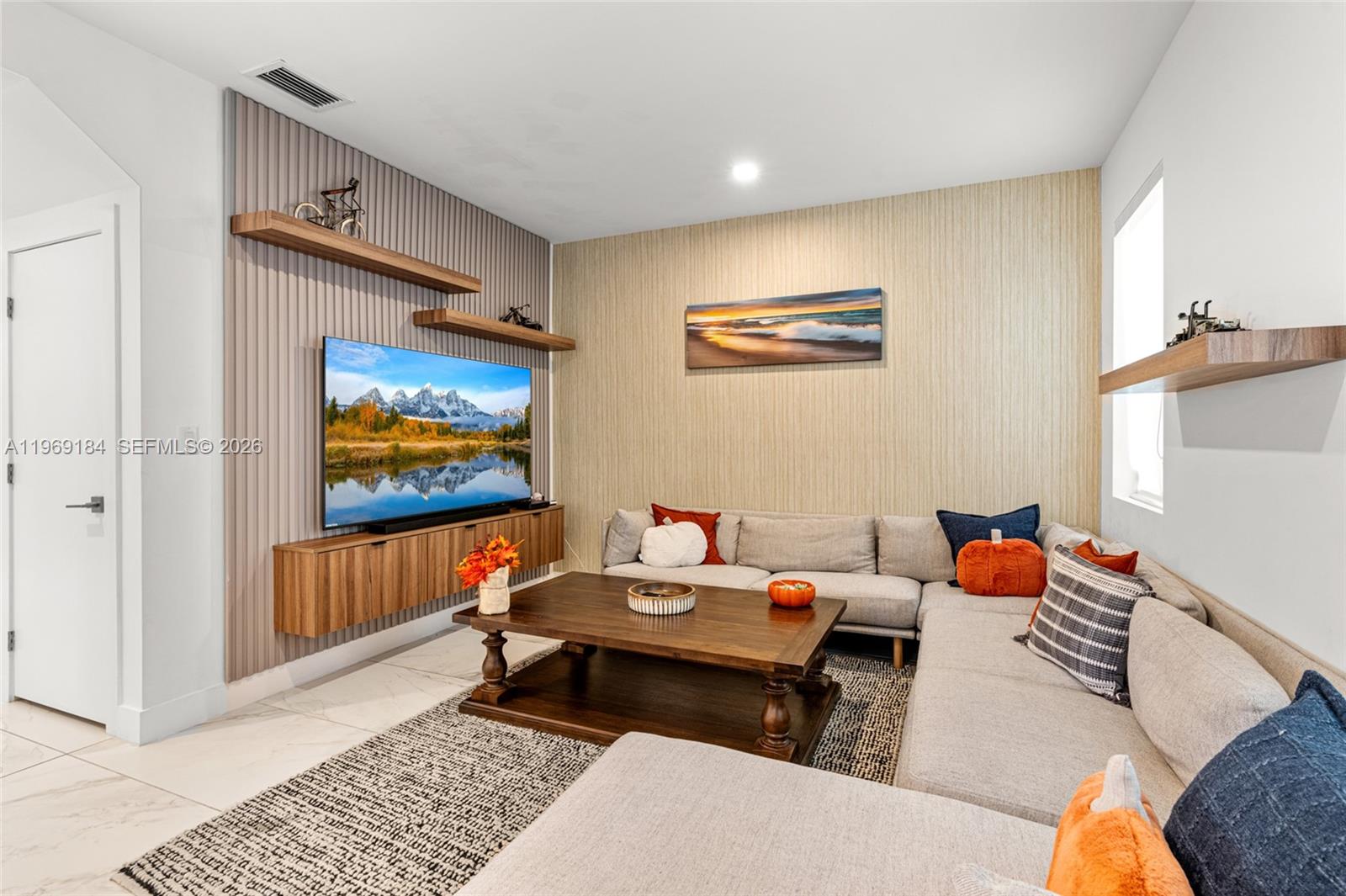 DORAL PALMS SOUTH - Residential Lease