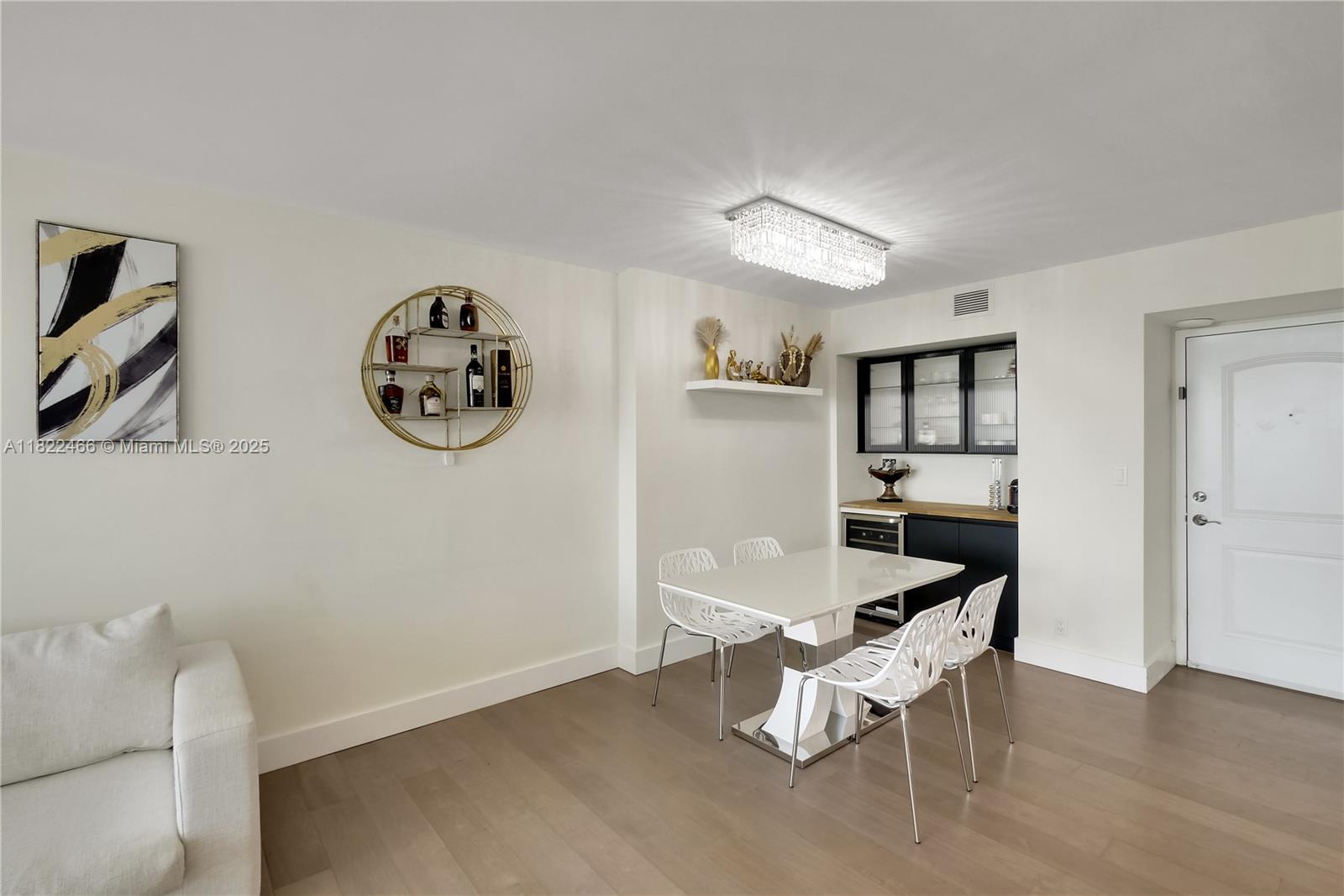 100 Bayview Dr 1008