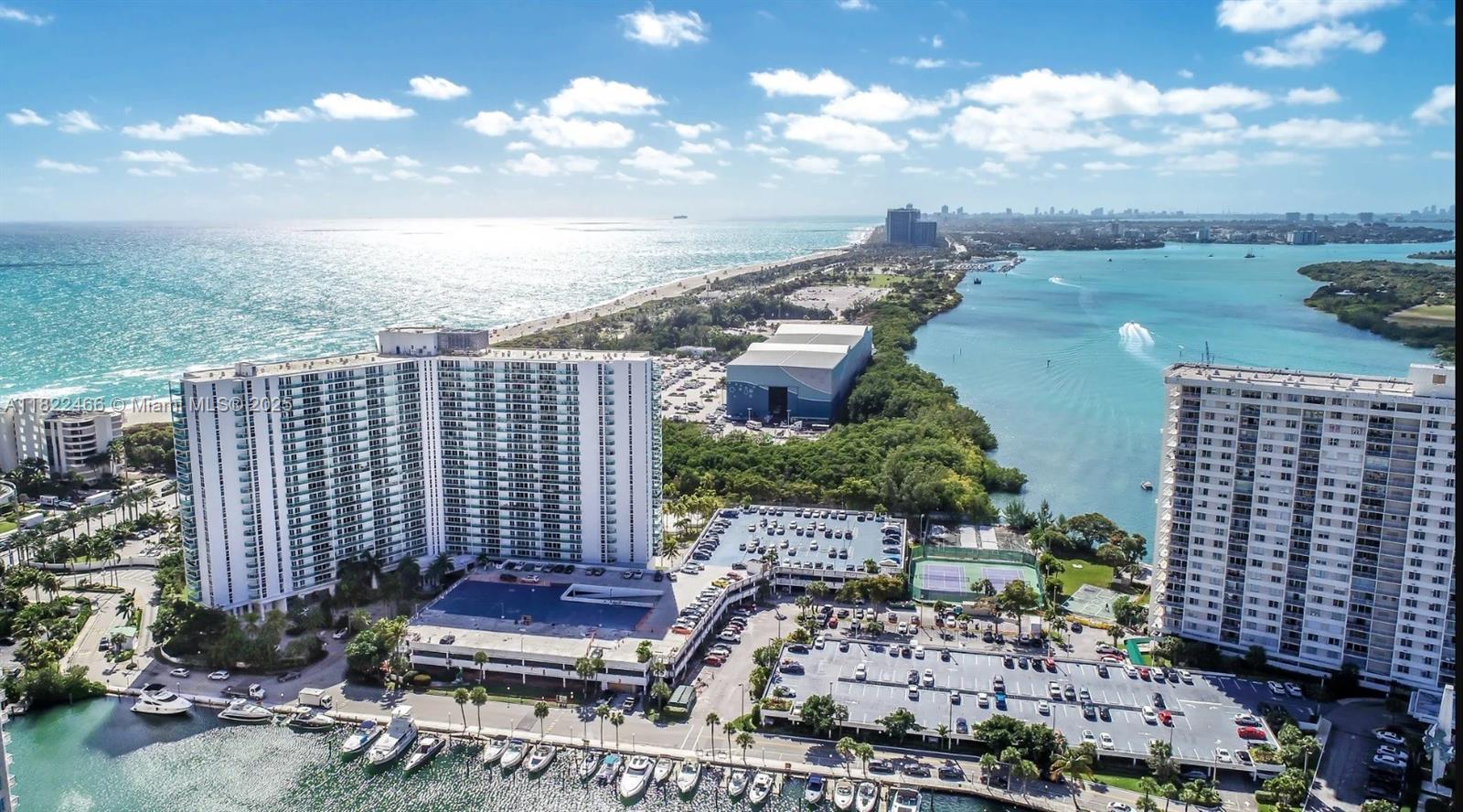 100 Bayview Dr 1008