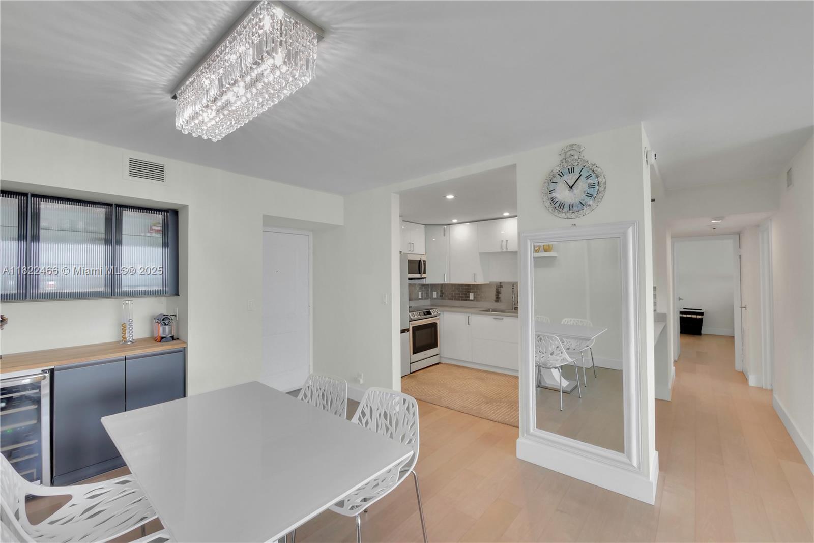 100 Bayview Dr 1008