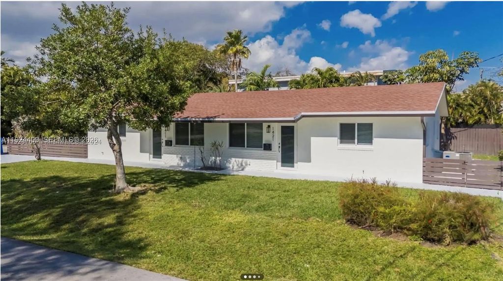 Photo of 1421 NE 30th Ct #1412, Oakland Park, FL 33334 (MLS # A11924409)