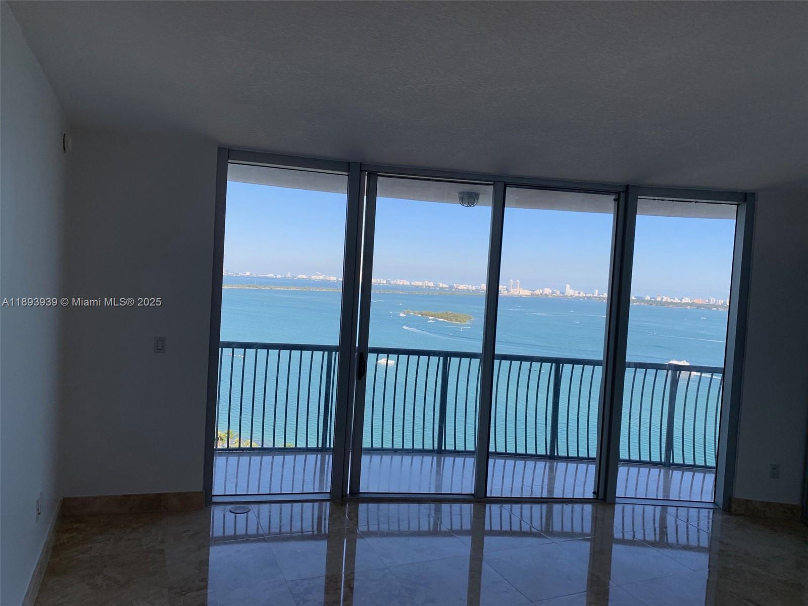 1750 N Bayshore Dr 2501