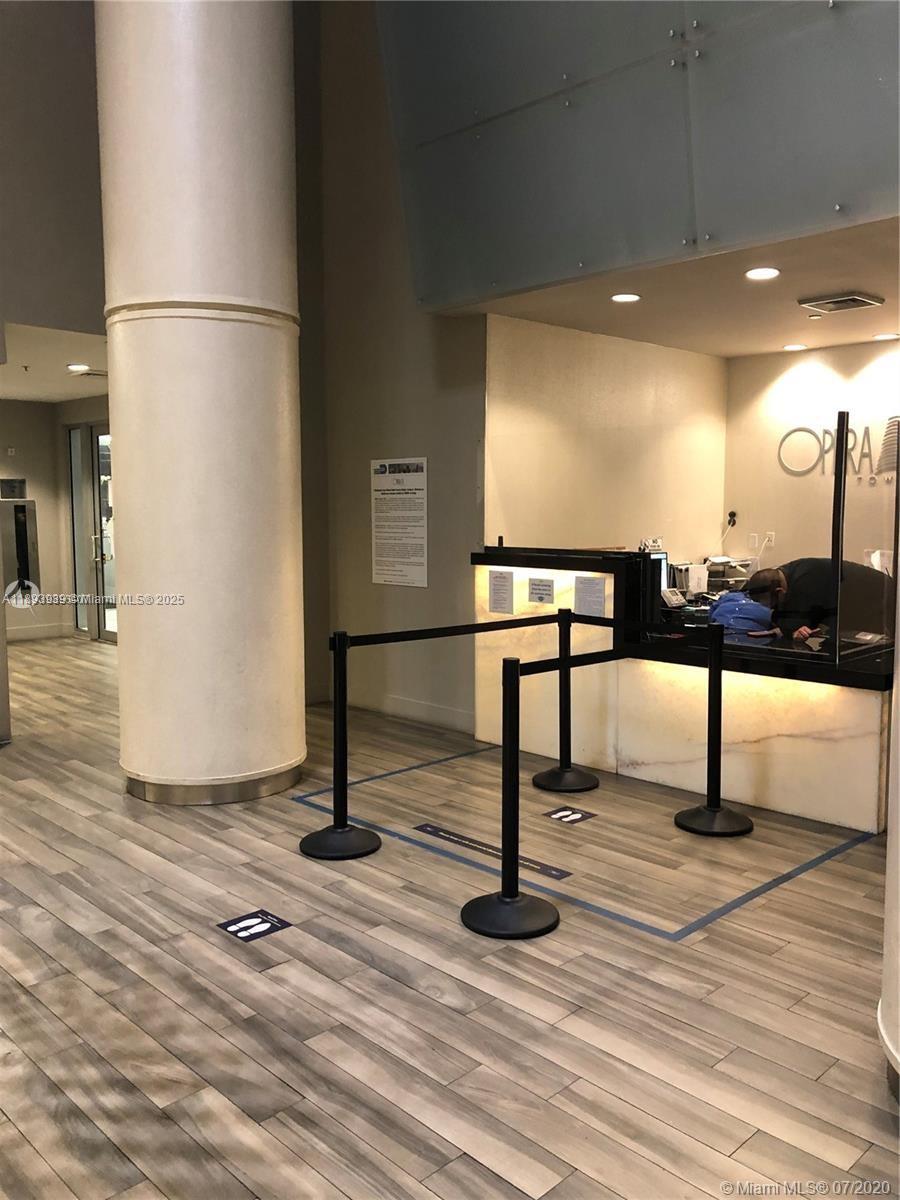 1750 N Bayshore Dr 2501