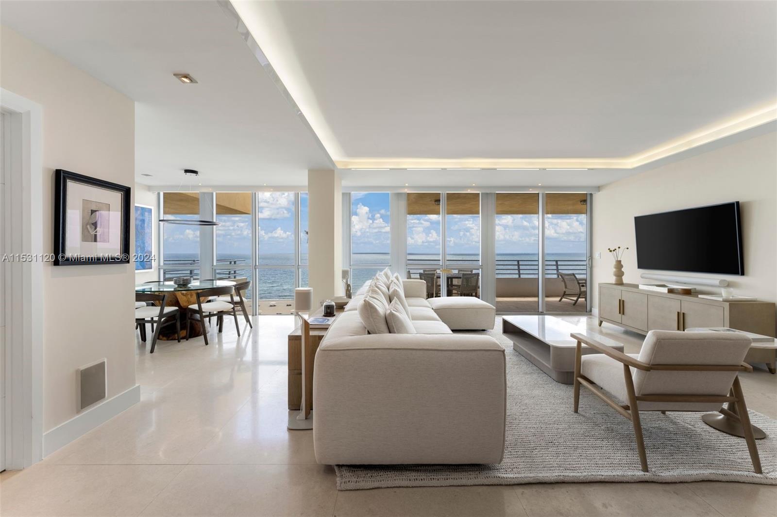 101 Ocean Dr 907