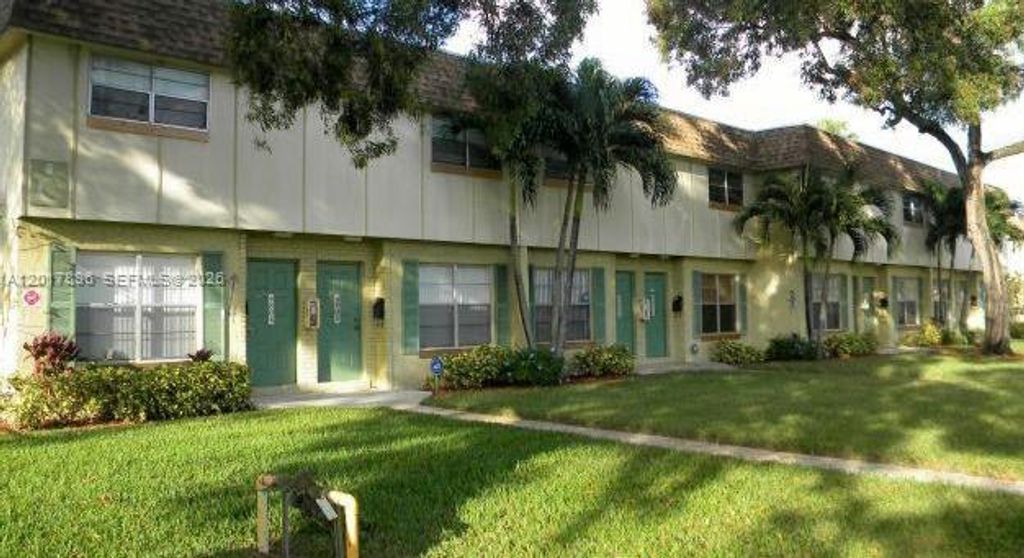 Photo of 4719 NW 9th Dr #4719, Plantation, FL 33317 (MLS # A12017896)