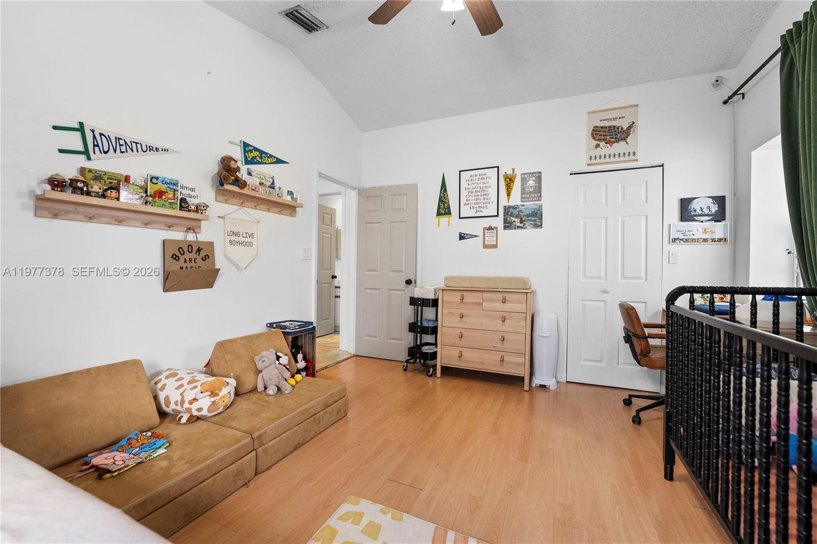 VILG HOMES COUNTRY WALK C - Residential