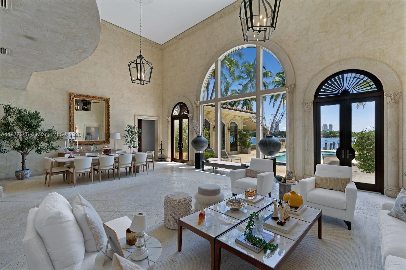 4 Palm Ave