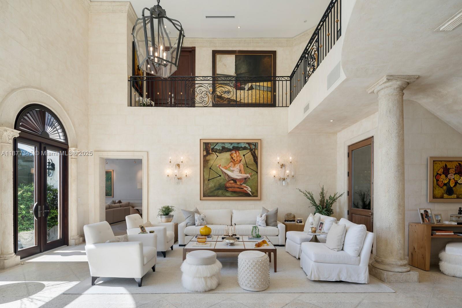 4 Palm Ave