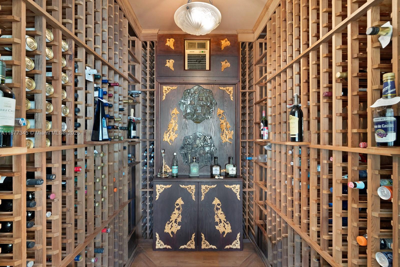 PALM ISLAND - Residential Lease