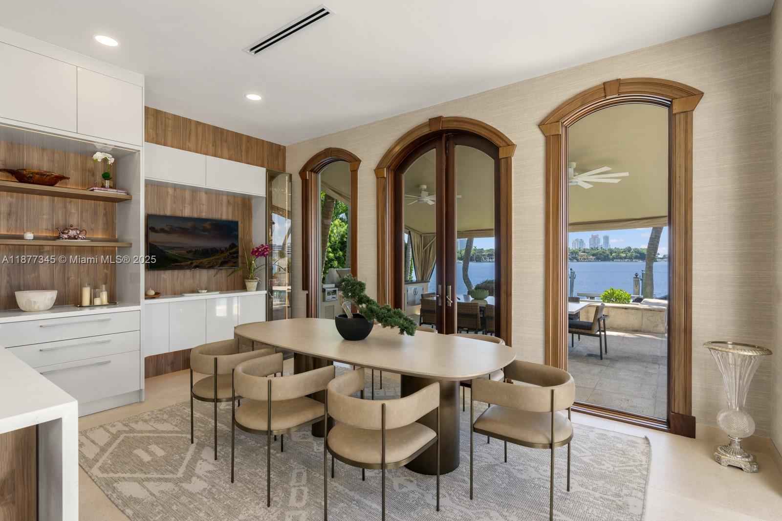 PALM ISLAND - Residential Lease