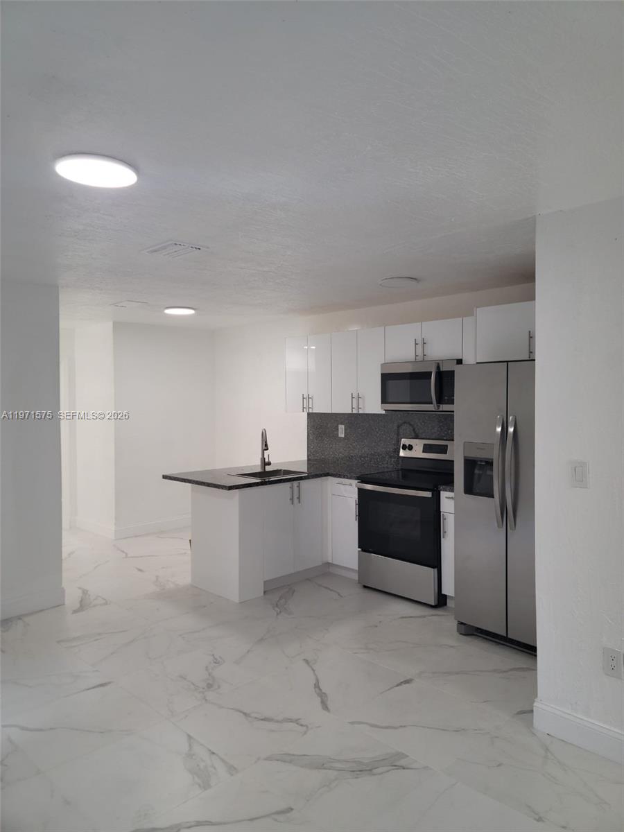 DIXIE HEIGHTS GARDEN - Residential Income