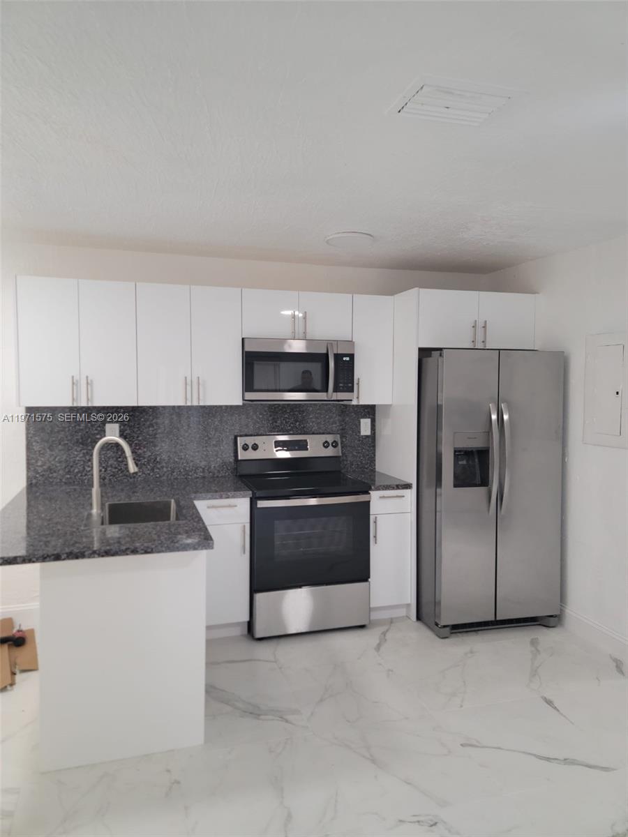 DIXIE HEIGHTS GARDEN - Residential Income