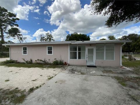 A home in Sebring