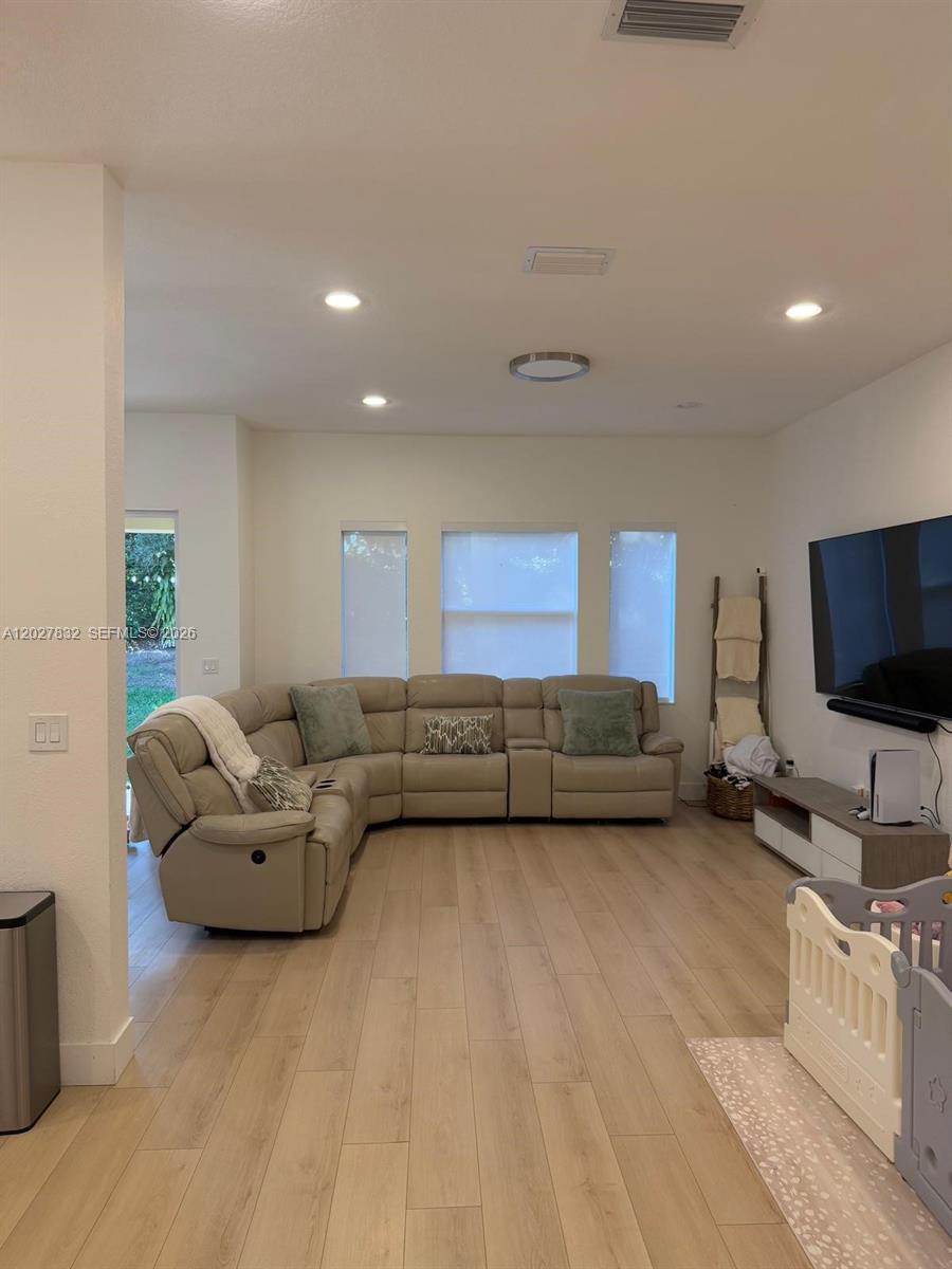 HERON BAY COMMERCIAL - Residential