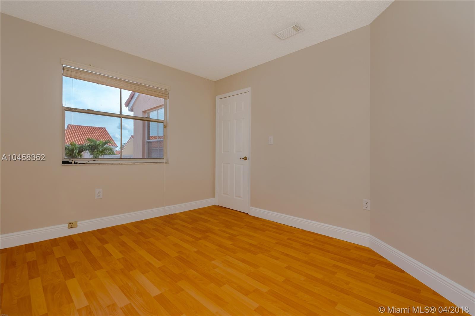 EMERALD POINTE - Residential Lease