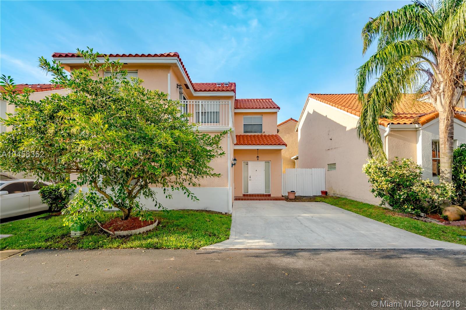 EMERALD POINTE - Residential Lease