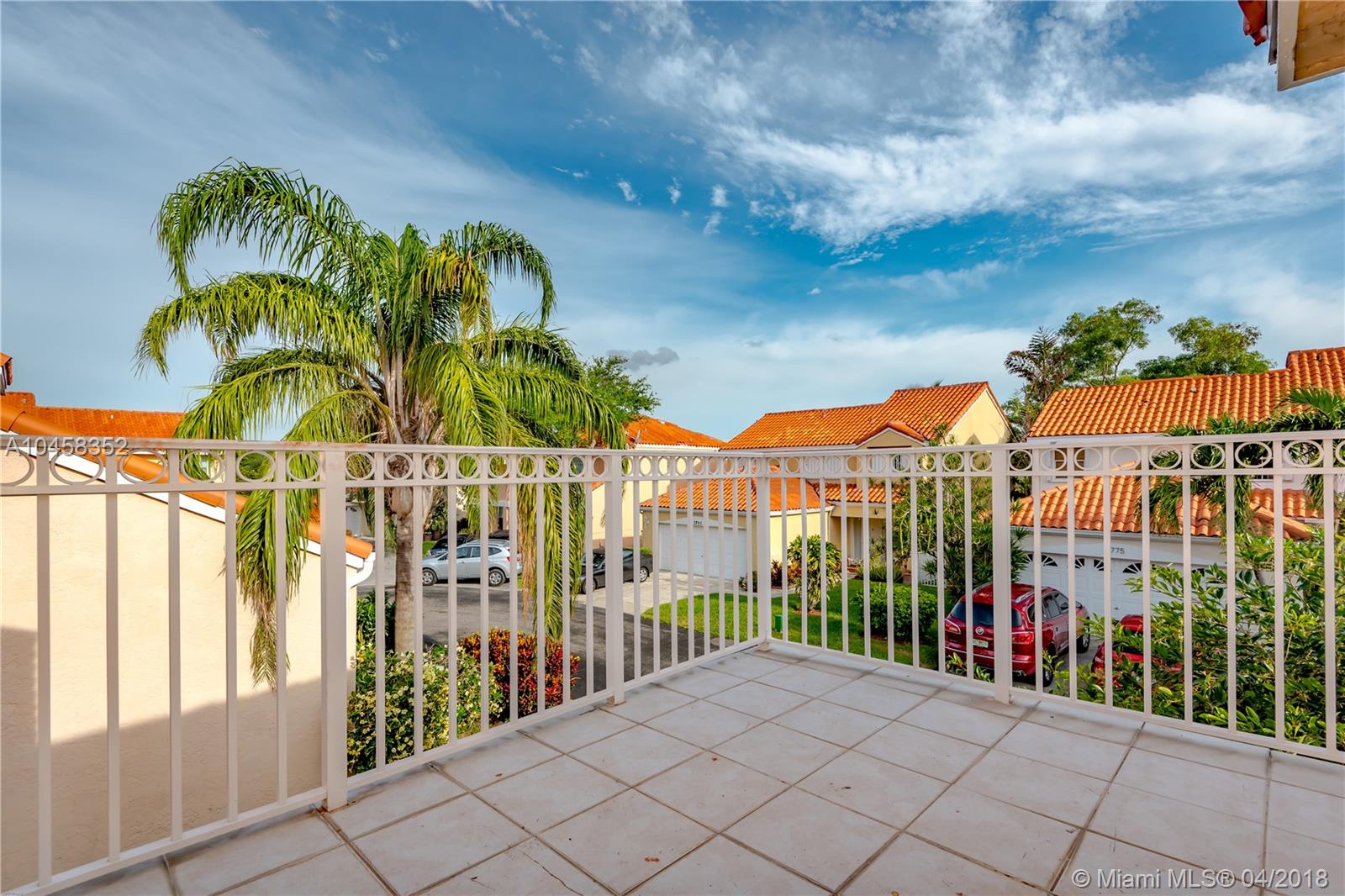 EMERALD POINTE - Residential Lease