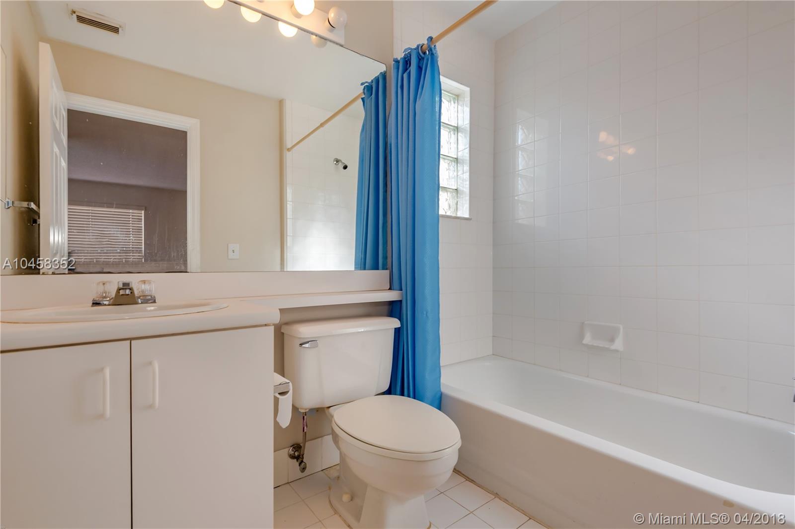 EMERALD POINTE - Residential Lease